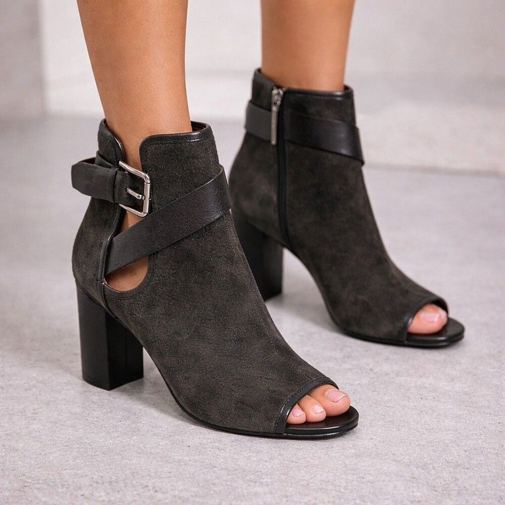 Donald Pliner Peep Toe Ankle Booties Suede Leather Suede Size 6 Chunky Heel